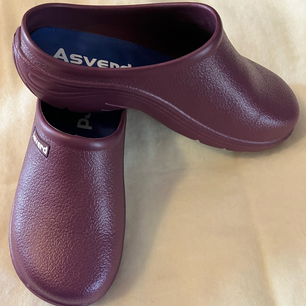 Asverd Mules- Women's 7.5M